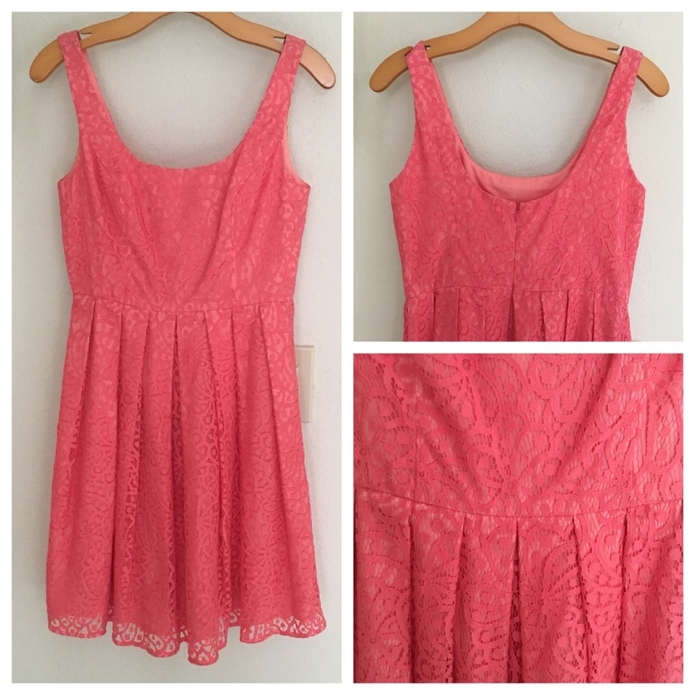 NWT Ali Ro coral lace pleated dress size 2